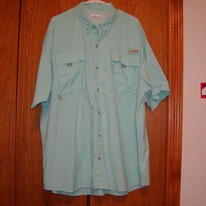 Men's Columbia shirt.